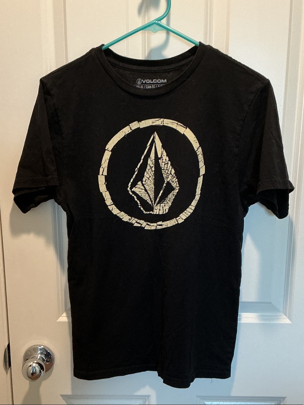 Volcom Black Short Sleeve T-Shirt EUC